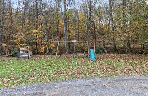 Peaceful Historic Villa with Hot Tub & Pool near Downtown Nashville, Tennessee - Photo 49