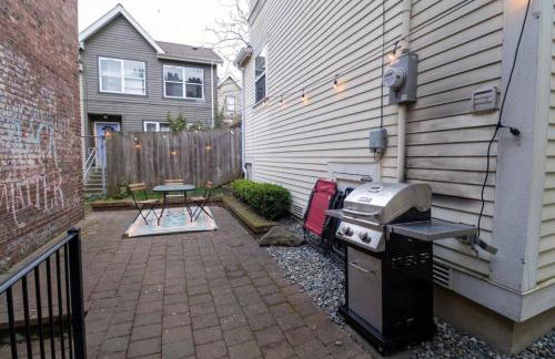 Adorable Cozy House with Parking and Loft! - Foto 49