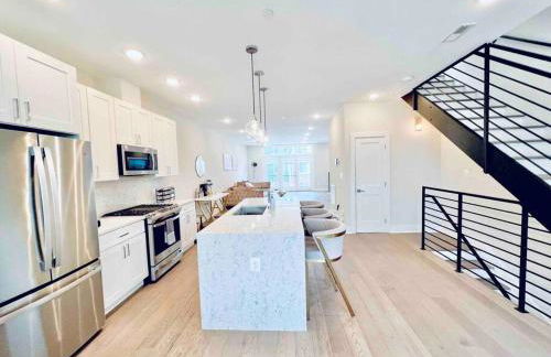 Luxurious 3BDR Penthouse with Private Rooftop Capitol and Monument Views Near Popular H Street Corridor Free Parking and Cancellation - Foto 2