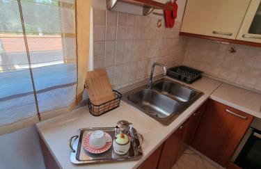 Sunny apartment with pool - Foto 9