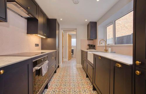 Spacious 3 Bedroom House with Parking in Bridgwater Ideal for Contractors & Group Stays - Foto 16