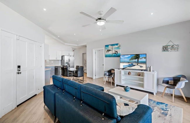 3-Bedroom, 2-Bath Beachfront Condo with Pool - Photo 14