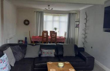 Modernised home with 2 bedrooms in Cardiff - Foto 4