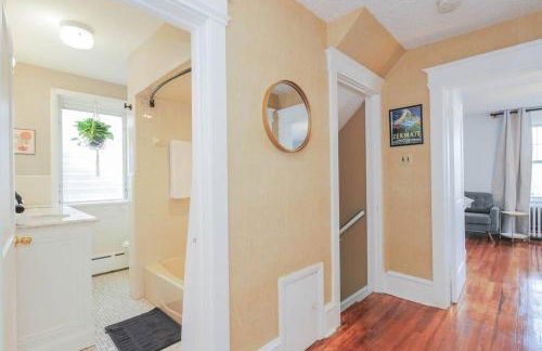 AC 6BR 2BA Quiet Retreat Central Location - Foto 25