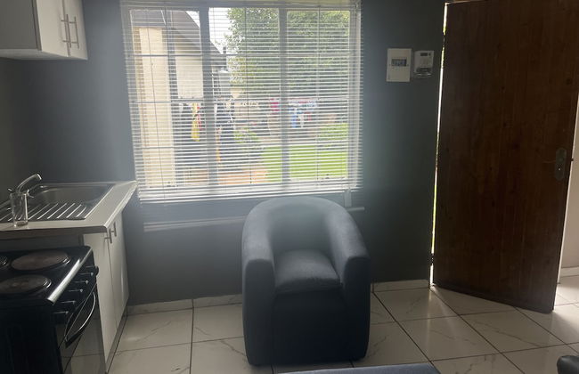 4th Road accommodation - Photo 8