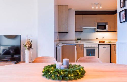 El Nido del Pirineo Estilo y Calidez en Villanúa - Foto 40