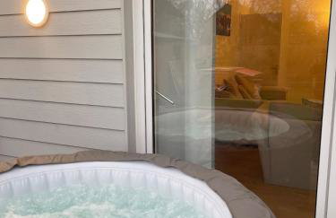 10 mins from Gatwick, jacuzzi, 8 persons - Foto 24