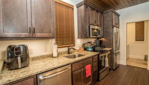 NEW FOREST COTTAGE W/GRILL & DECK:HIKE, FISH, GOLF - Foto 5