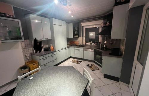 Benk 24H Apartment Nr 1 Perfekt für bis zu 6 Personen - Foto 6