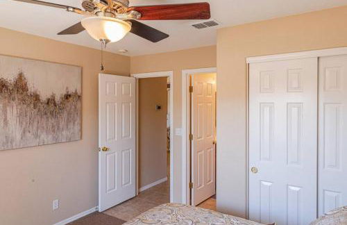 Beach Happy-Lake Close-Private Waterpark Oasis -sleeps 14 - Foto 42