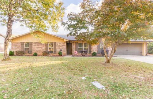 Gorgeous Alabama Home 4 Miles to Stadium Sleeps 8 - Foto 62