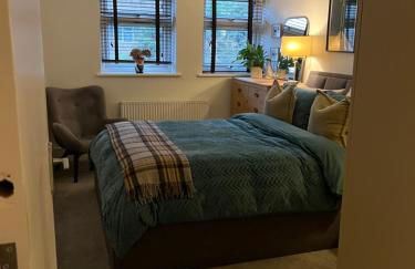 Room at Wallington Green room for professionals, near station, 30 min to London Bridge, 27 min to LDN Victoria - Foto 2