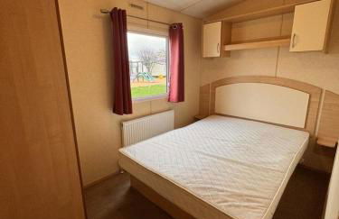 3 Bed Caravan - Sleeps 8 - Pet Friendly, Parking - Foto 77