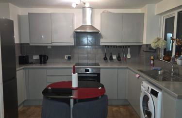 Lovely 2 bedroom flat - Foto 8