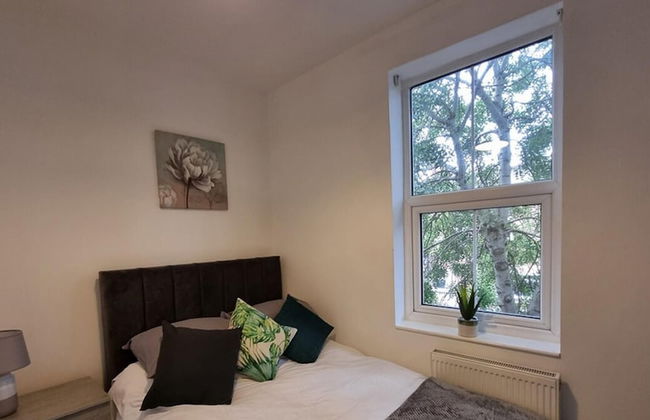 Astonishing House With Outdoor Seating BBQ - Foto 17