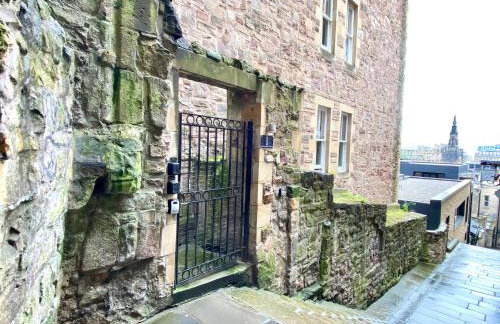 Advocates Apartment - Photo 23