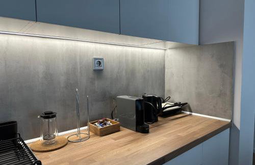 On the Edge - Suites & Apartments - Photo 13