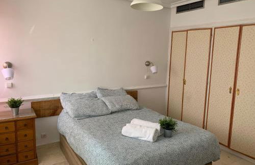 Pisos con piscina de temporada corta estancia - Foto 20