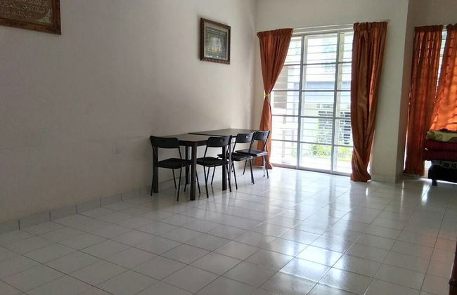 Nadrah Putrajaya Homestay - Foto 7