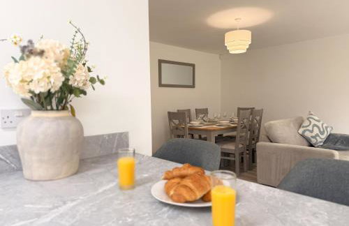 Low Street Escape 3 Bed, Sleeps 9, Gated Drive, WiFi, Contractors - Foto 4