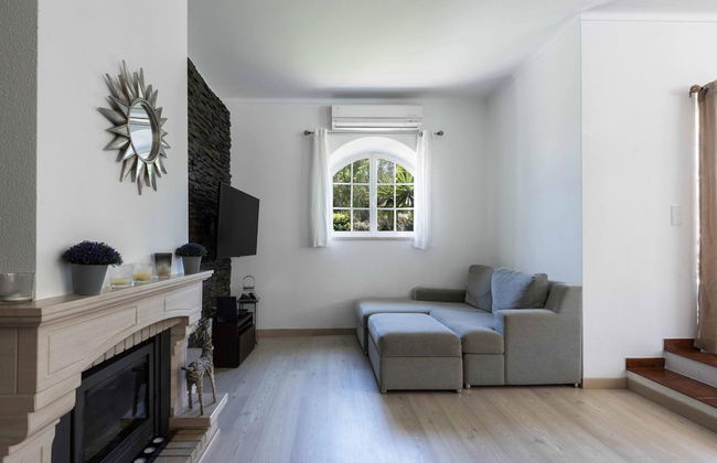 Sesimbra Stylish Villa by Homing - Photo 59