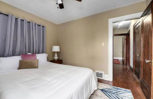 RocknRoll Crib 8 Min Cle Clinic Near Downtown - Foto 29