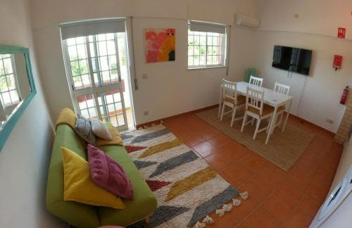 Algarve, renovated T1 apartment in S Bras de Alportel - Foto 4