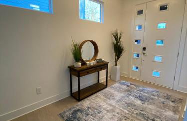 Entire Home Close to BOA Stadium & City - Foto 10