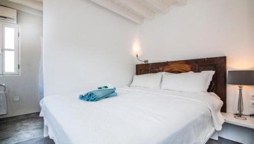 On The Rocks - Photo 5