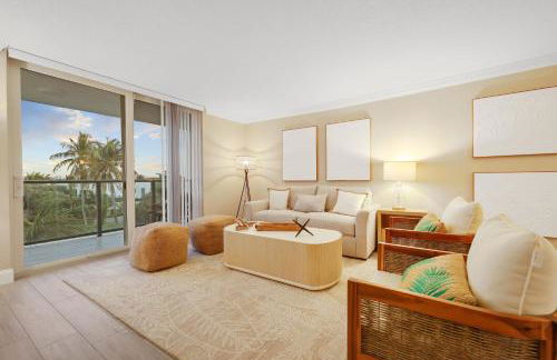 Boca Coastal Stay 2BR 2BA with Pool and Balcony - Foto 1