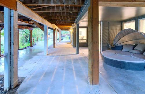 Tranquil Riverfront Retreat - Foto 62