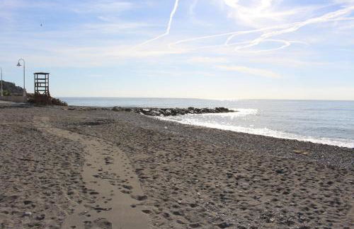 Beach and Family - Photo 69