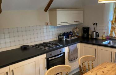 Stable Cottage - Sleeps 6, near Lulworth Cove - Photo 9