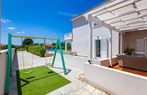 Serene Escape Near Zadar With Private Pool & Charming Outdoor Oasis - Foto 83