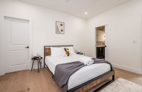 Modern Luxury 4BR 3 5BA Oasis in Historic Old Town East PD - Foto 19