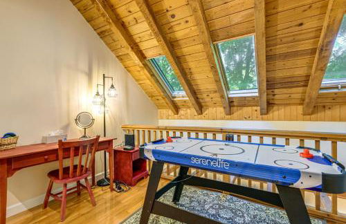 Hot Tub and Fire Pit Cozy Cabin in Maggie Valley - Foto 14