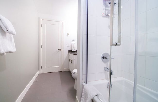 Revelstoke Retreat by Revelstoke Vacations - Photo 17