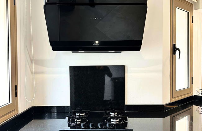 The Tropical Luxury 2BR City Centre Retreat - Photo 13