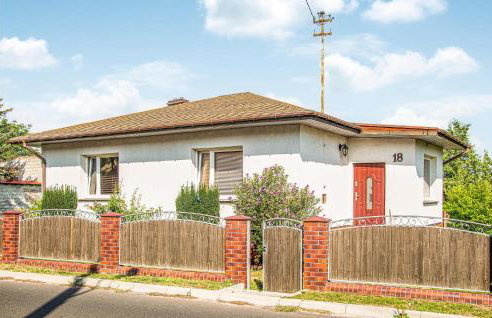 Cozy Home In Warnoleka With Wifi - Foto 8