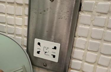 Cosy High Street Apartment 30 seconds from station - Foto 26