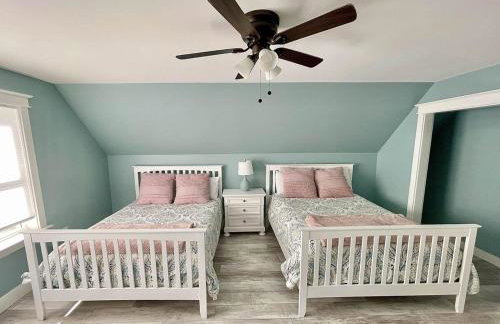 Luxury Waterfront Retreat with Hot Tub Near Acadia - Foto 28