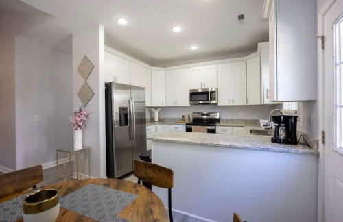 2 Min to Downtown - 9 to Elon - Fast Wi-Fi - Foto 10