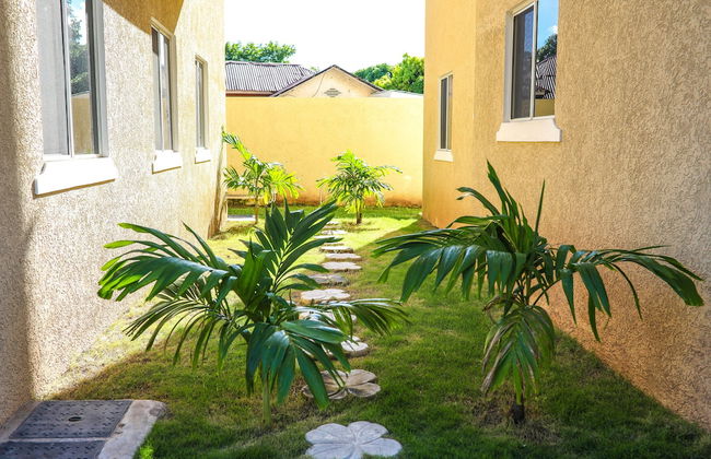 Rochester Modern Chic Apartment - Photo 39