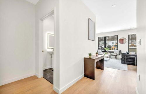 Cleveland Clinic w KingBed Balcony Gym Parking WD - Foto 30