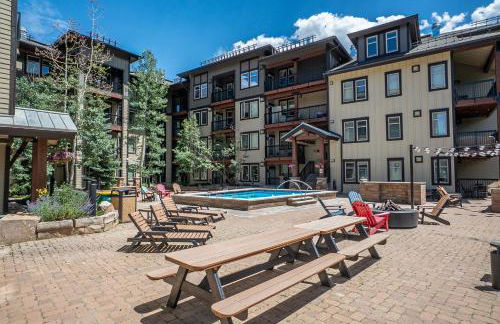 Fraser Crossing 1BR Condo | Hot Tub Access + Walk to Lifts - Foto 27