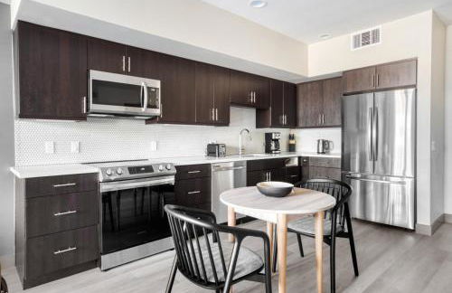 Burlingame 1BR w gym wd rooftop nr Caltrain SFO-1056 - Foto 6