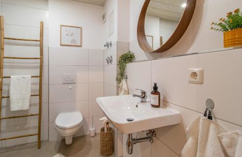 GoldStück Apartment I Balkon I WLAN I Stellplatz - Foto 12