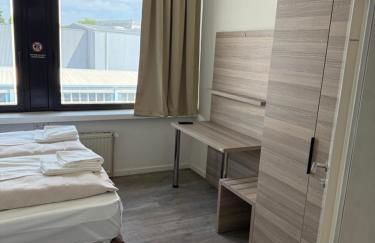 Aparthotel Emilia 24h Check-in, Free Parking and WiFi - Foto 13