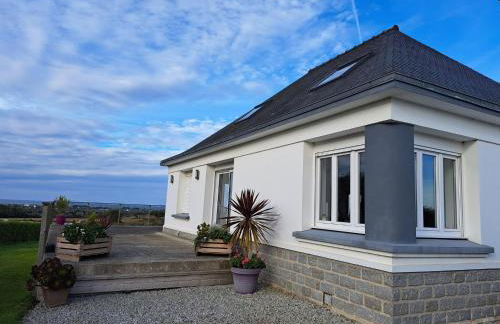 Holiday Home in Brittany with Sea Views - Foto 1