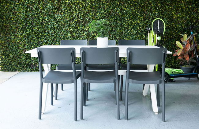 Rosewood Rustic Refuge Pool Outdoor Dining Backyard - Foto 14